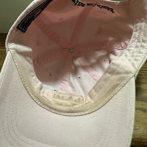 Light Pink Vineyard Vines hat - Picture 6 of 6